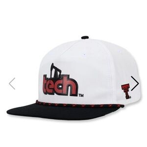 TEXAS TECH DARK HORSE
"STRUCK OIL"
WHITE VINTAGE SNAPBACK CAP